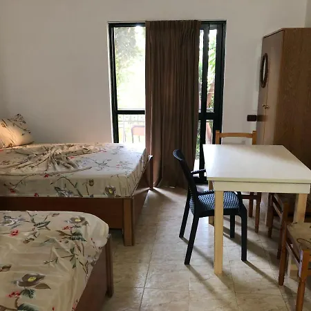 Hotel Gjinaj Shëngjin